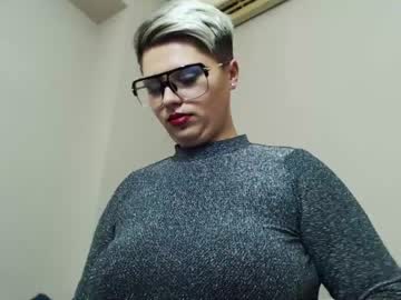 xxx you porn แม่สายเงี่ยนขึ้นขย่มควยลูกชายตัวเองบนโซฟาเอวดีจัง