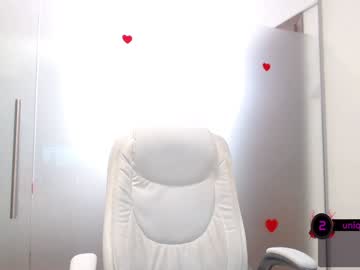 คลิปโป๊แอบถ่ายสาวผมบลอนด์อาบน้ำ โดนเจอเลยจับอมควยไปเย็ดต่อที่ห้องถ่างหีเย็ด