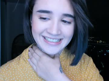 เปลี่ยนบรรยากาศมาเย็ดหีข้างริมสระน้ำยืนให้อมควยถ่างขาเย็ดหีหมอยดำเย็ดหีท่าหมาจนควยมิดด้าม