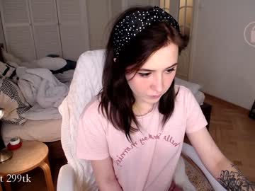 หนังโป๊เย็ดหีสาวผมทองคาเตียง นอนให้เลียหีต่อด้วยเย็ดหีท่าหมา ถ่างขาเย็ดหีอย่างได้