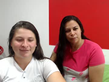 หนังโป๊เย็ดหีสาวผมยาว นอนให้อมควยหมอยดกดำต่อด้วยเย็ดหีถ่างขาเย็ดหี