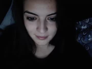 คลิปโป๊หนุ่มหัวโล้นถ่างขาเลียหีเย็ดหีสาผมทอง ตะแคงxxxหีคาเตียงร้องอย่างเสียว