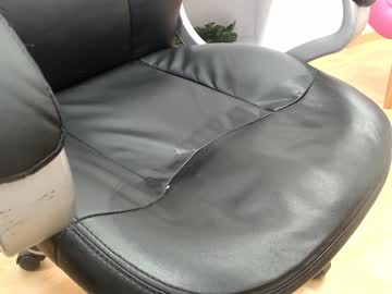 คลิปเด็ดสาวสาวยืนดูดจู๋เล็กต่อด้วยโดนเลียหีคาเตียงสุดฟินจับถ่างขาเย็ดมันส์ๆ